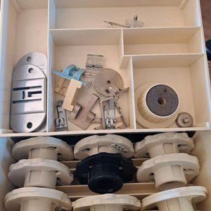 ACCESSORIES FOR SEAMSTRESS